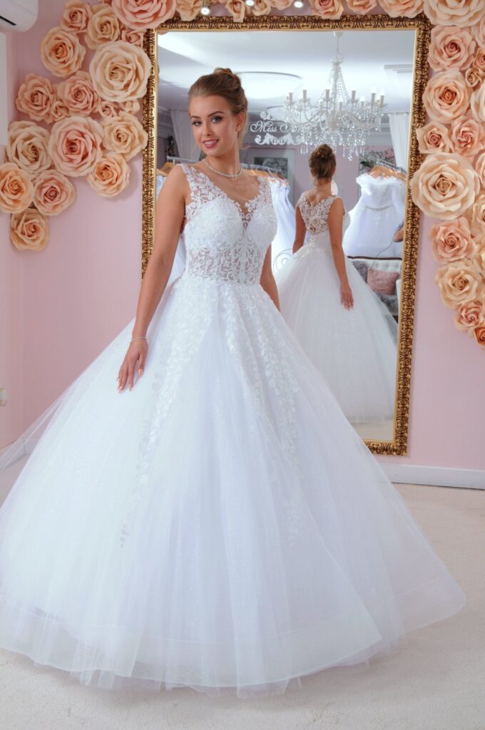 Szalagavató- és báliruha, keringőruha - Miss Ara - Vác