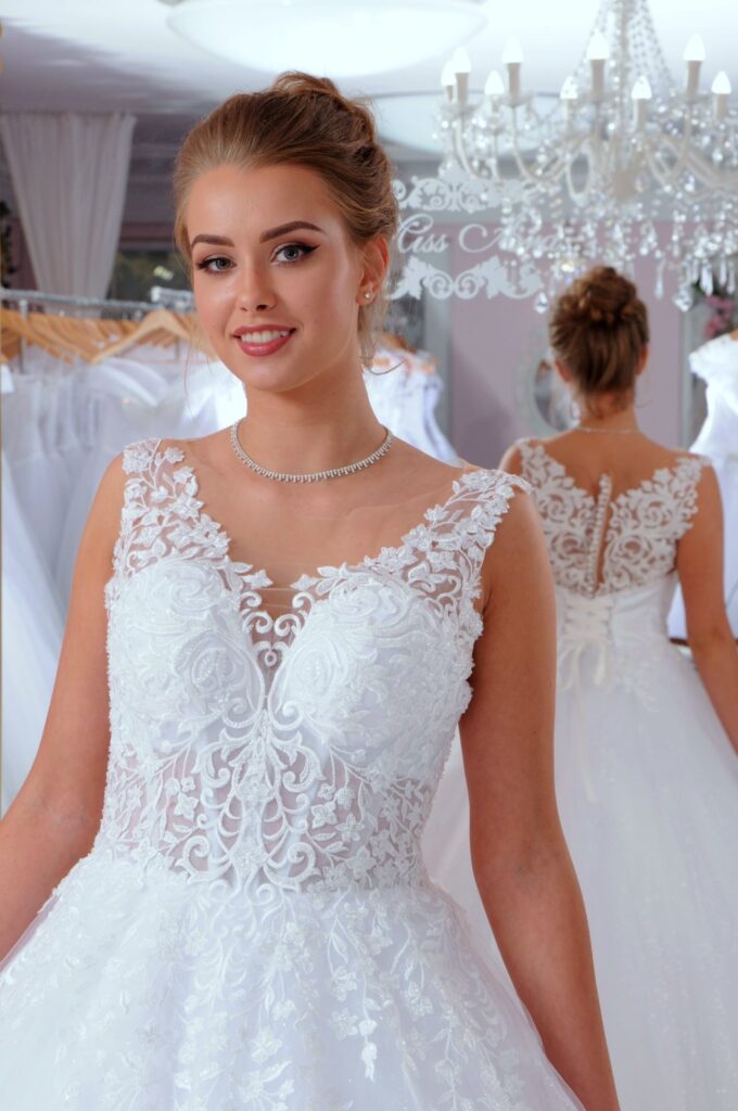 Szalagavató- és báliruha, keringőruha - Miss Ara - Vác