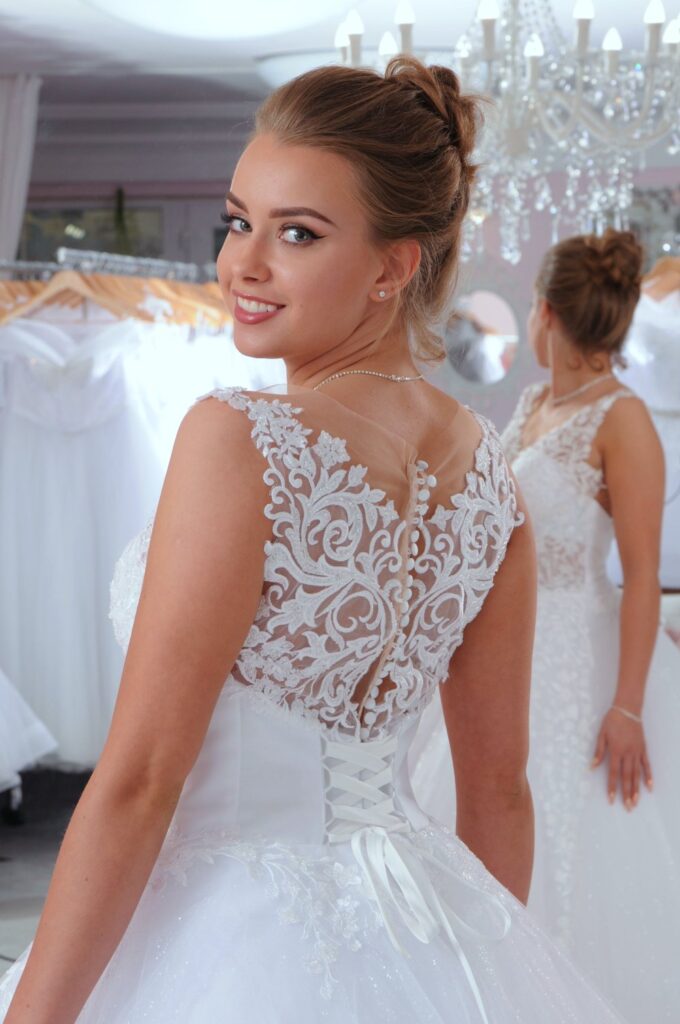 Szalagavató- és báliruha, keringőruha - Miss Ara - Vác