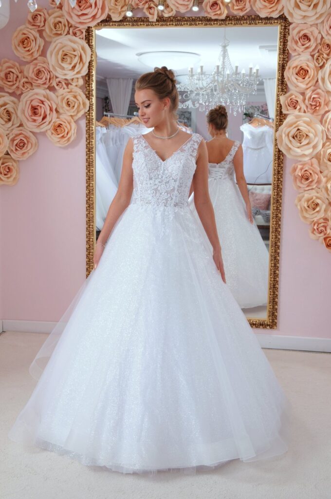 Szalagavató- és báliruha, keringőruha - Miss Ara - Vác