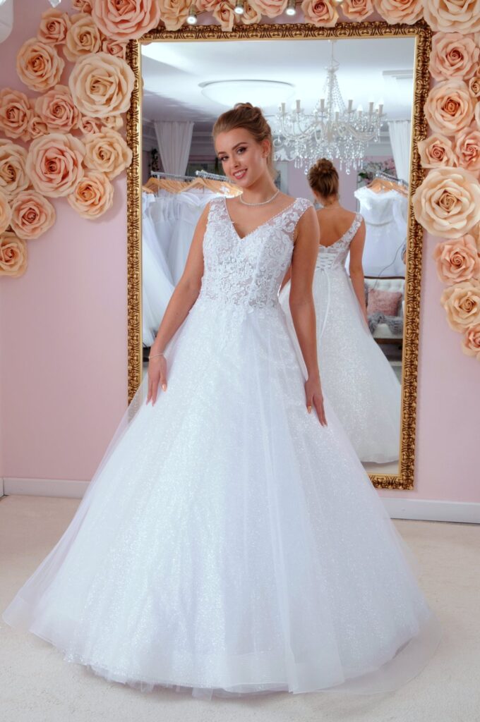 Szalagavató- és báliruha, keringőruha - Miss Ara - Vác