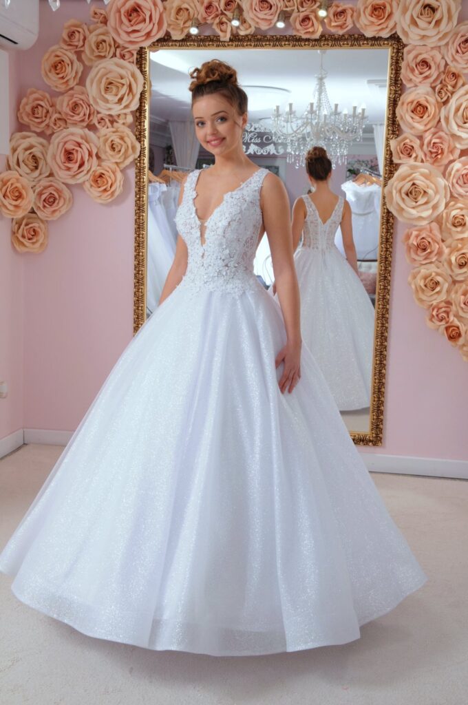 Szalagavató- és báliruha, keringőruha - Miss Ara - Vác