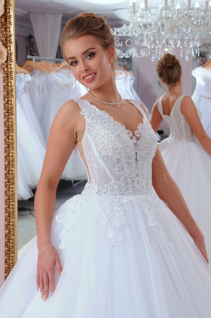 Szalagavató- és báliruha, keringőruha - Miss Ara - Vác