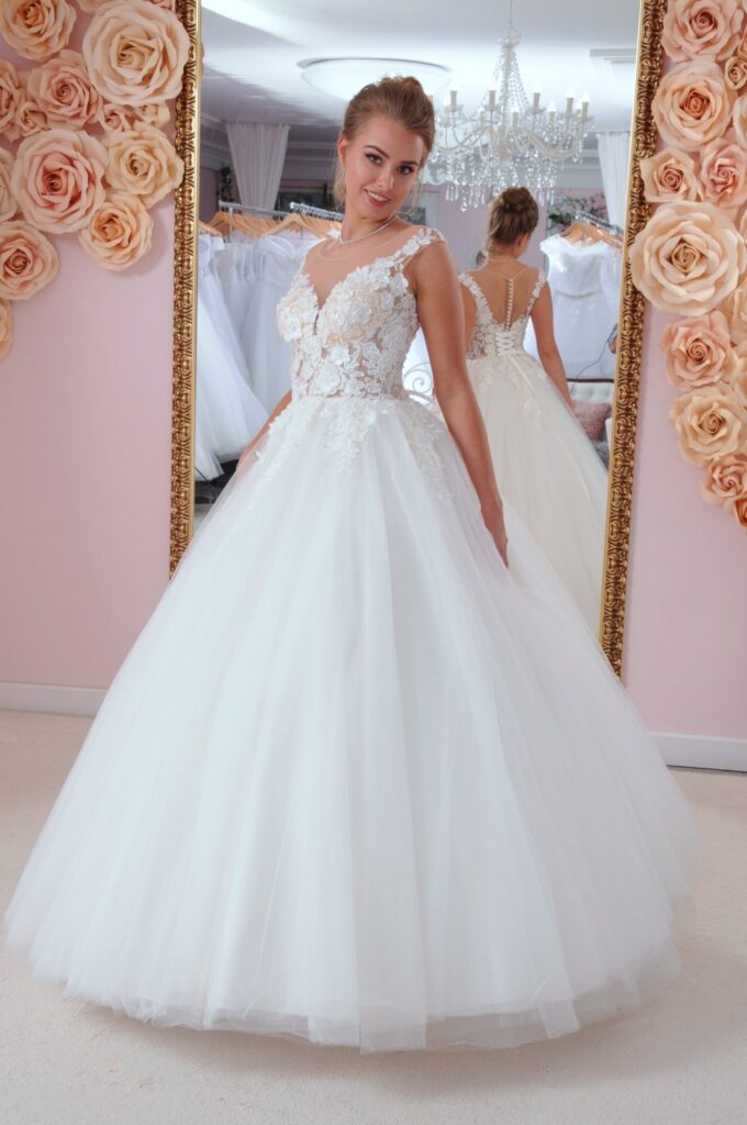 Szalagavató- és báliruha, keringőruha - Miss Ara - Vác