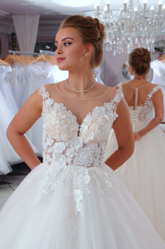 Szalagavató- és báliruha, keringőruha - Miss Ara - Vác