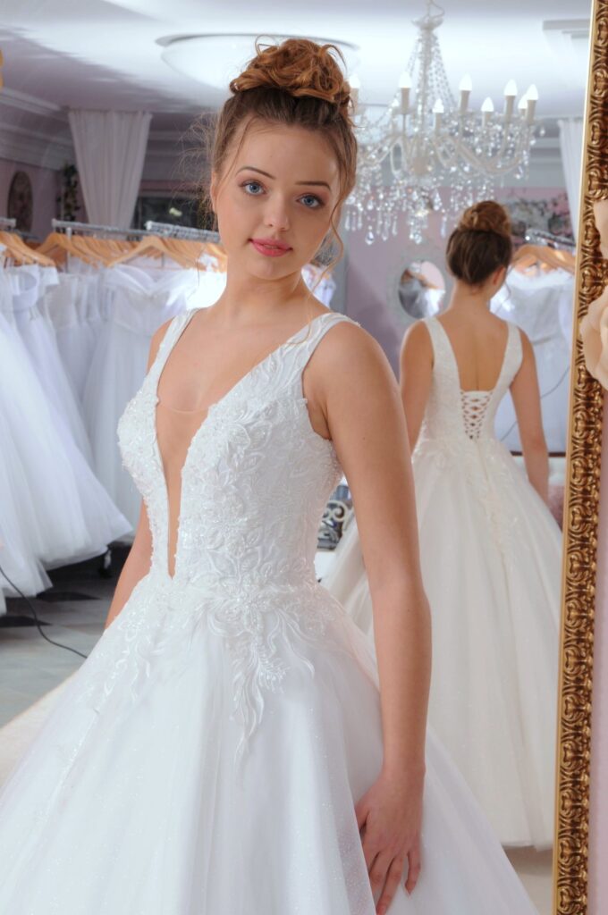 Szalagavató- és báliruha, keringőruha - Miss Ara - Vác