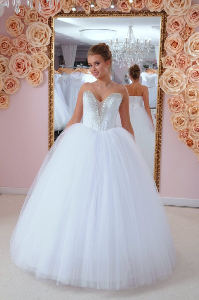 Szalagavató- és báliruha, keringőruha - Miss Ara - Vác