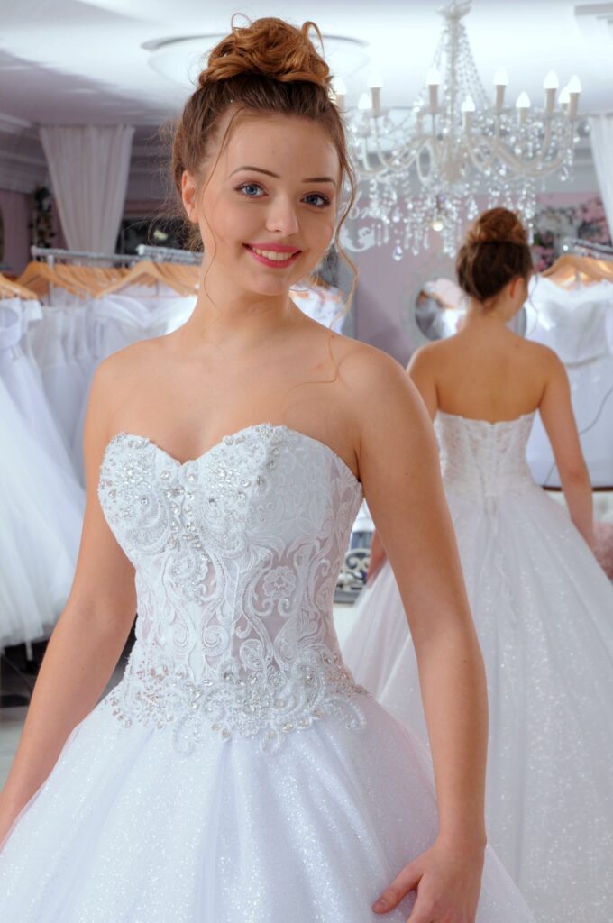 Szalagavató- és báliruha, keringőruha - Miss Ara - Vác