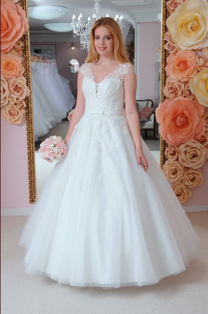 Szalagavató- és báliruha, keringőruha - Miss Ara - Vác