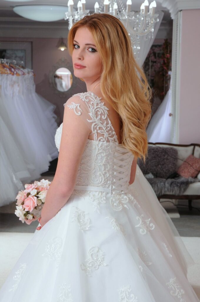 Szalagavató- és báliruha, keringőruha - Miss Ara - Vác