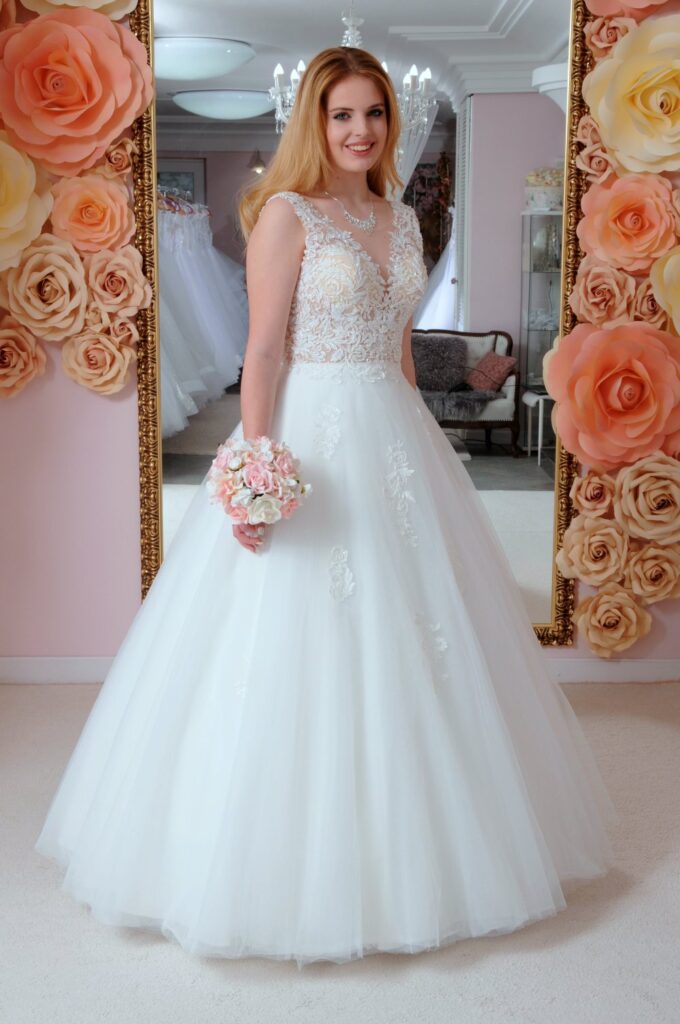 Szalagavató- és báliruha, keringőruha - Miss Ara - Vác