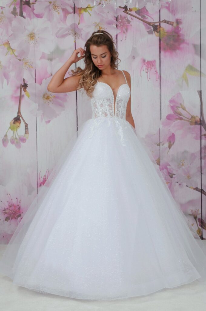 Szalagavató- és báliruha, keringőruha - Miss Ara - Vác