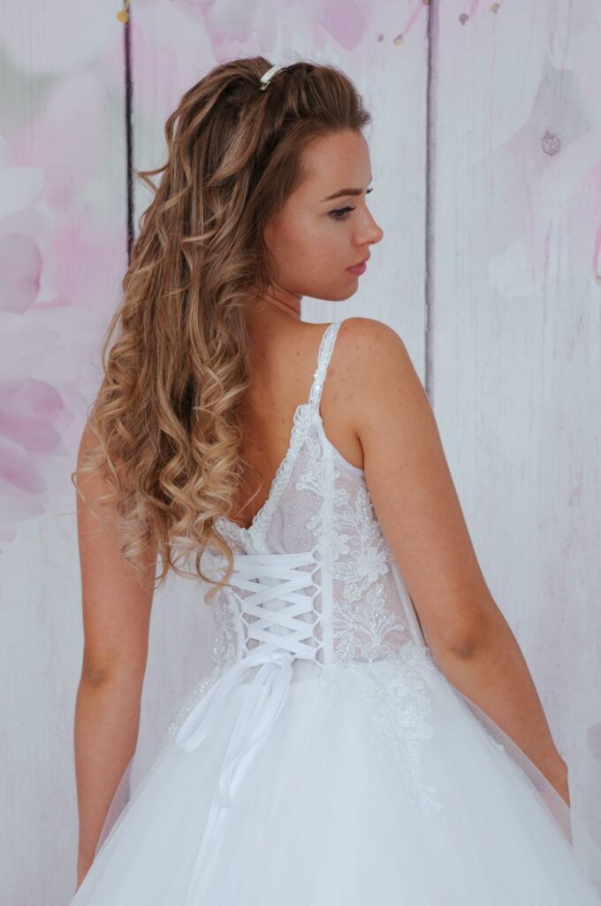 Szalagavató- és báliruha, keringőruha - Miss Ara - Vác