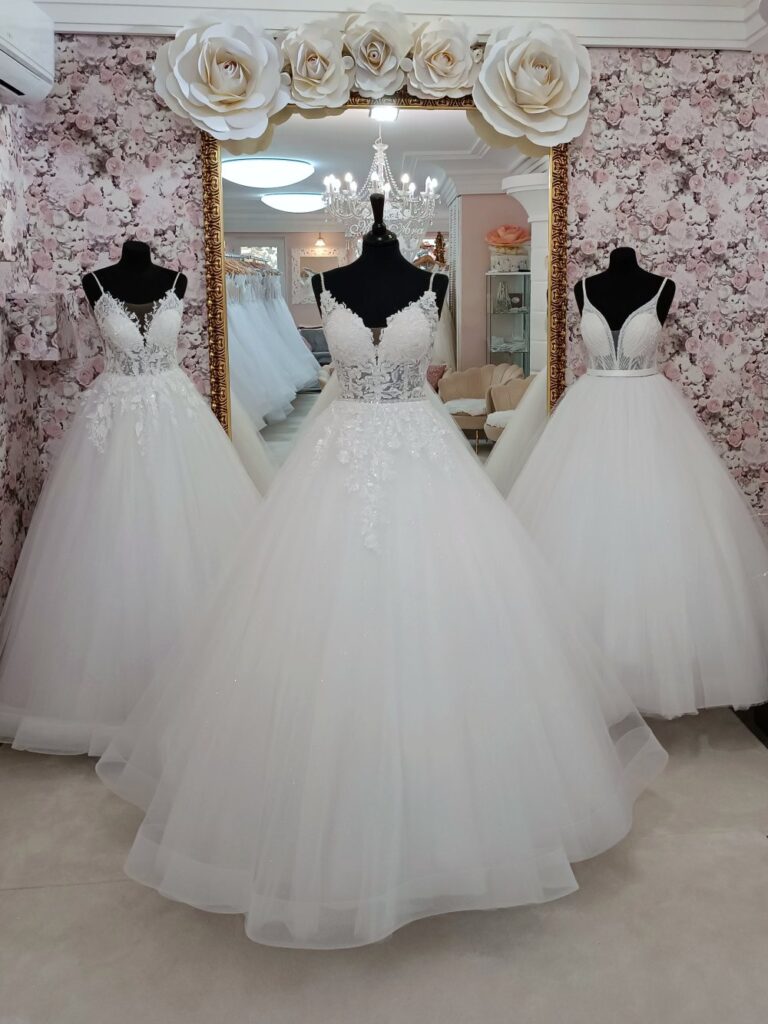 Szalagavató- és báliruha, keringőruha - Miss Ara - Vác