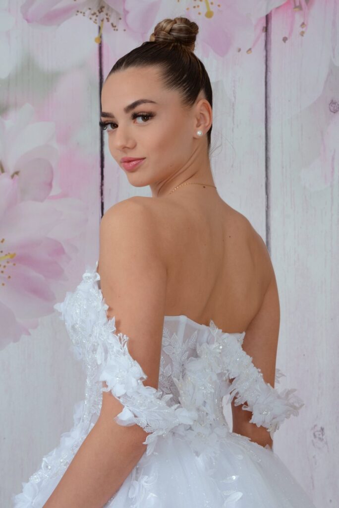 Szalagavató- és báliruha, keringőruha - Miss Ara - Vác