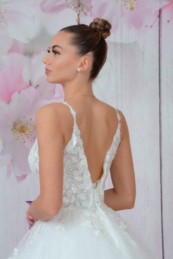 Szalagavató- és báliruha, keringőruha - Miss Ara - Vác