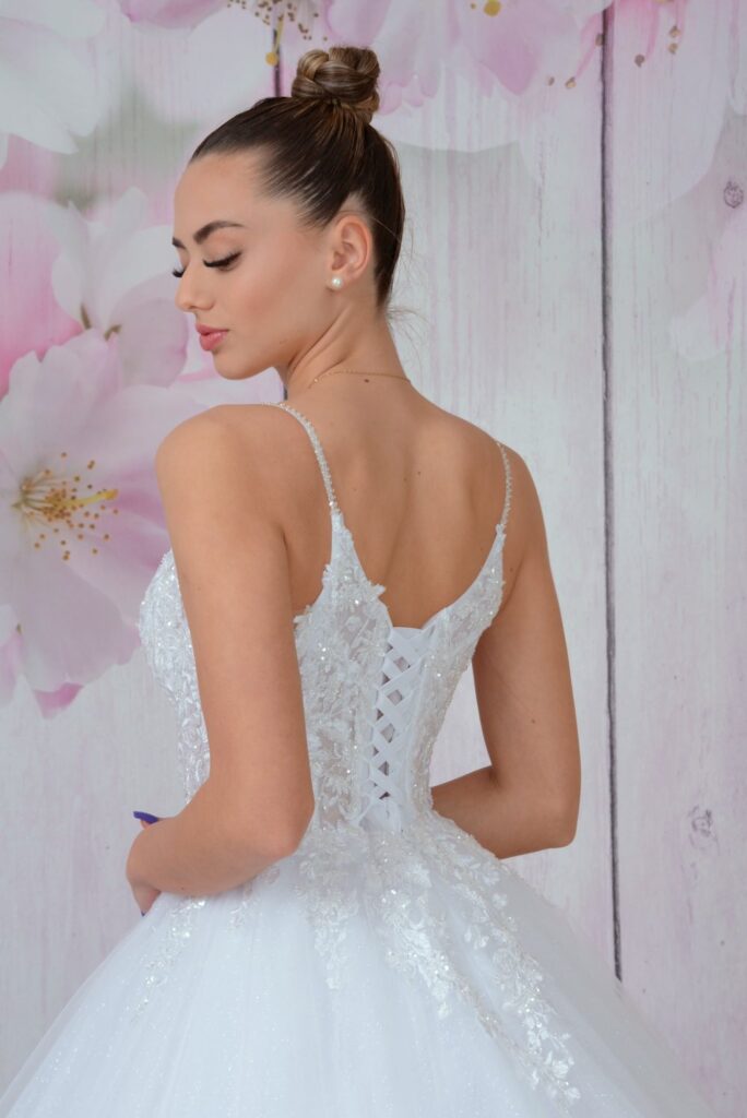 Szalagavató- és báliruha, keringőruha - Miss Ara - Vác