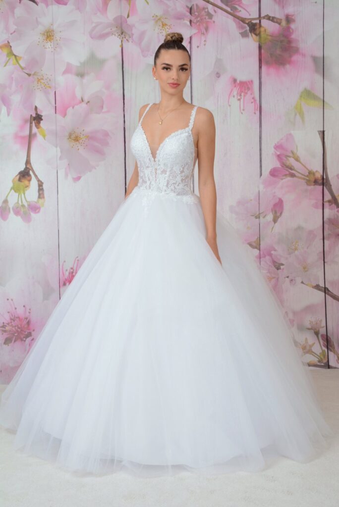 Szalagavató- és báliruha, keringőruha - Miss Ara - Vác