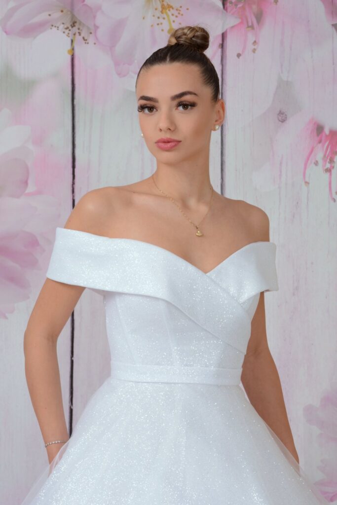 Szalagavató- és báliruha, keringőruha - Miss Ara - Vác