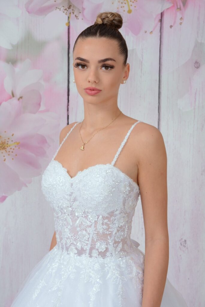 Szalagavató- és báliruha, keringőruha - Miss Ara - Vác