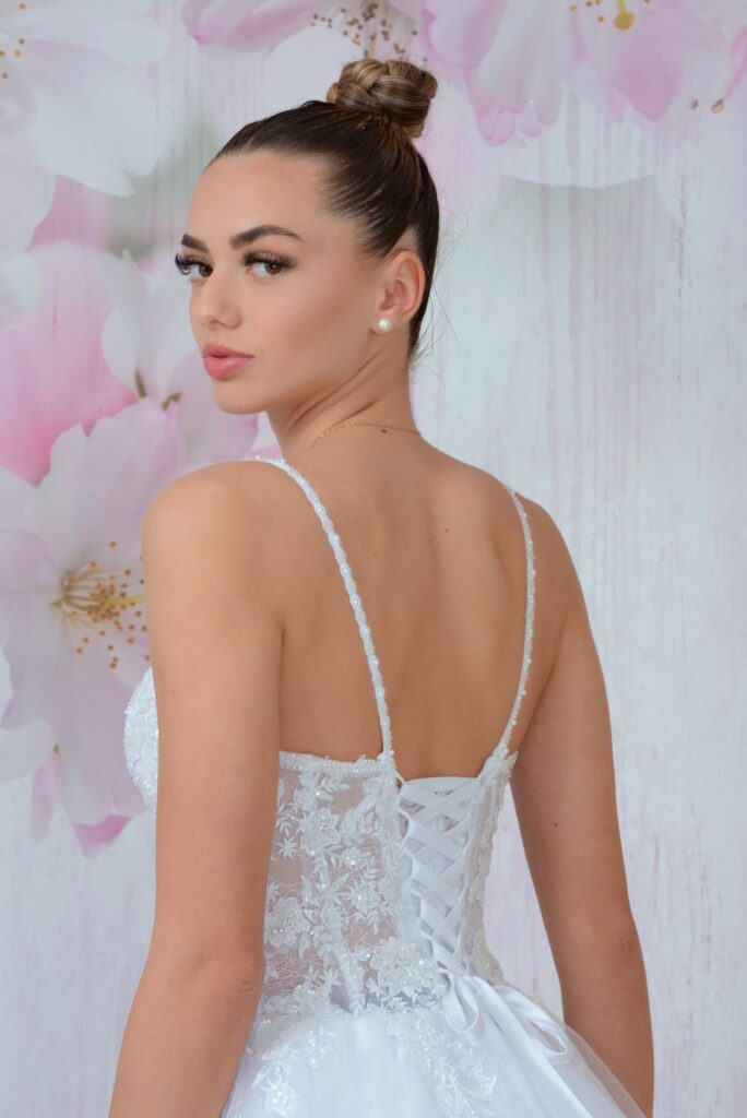 Szalagavató- és báliruha, keringőruha - Miss Ara - Vác