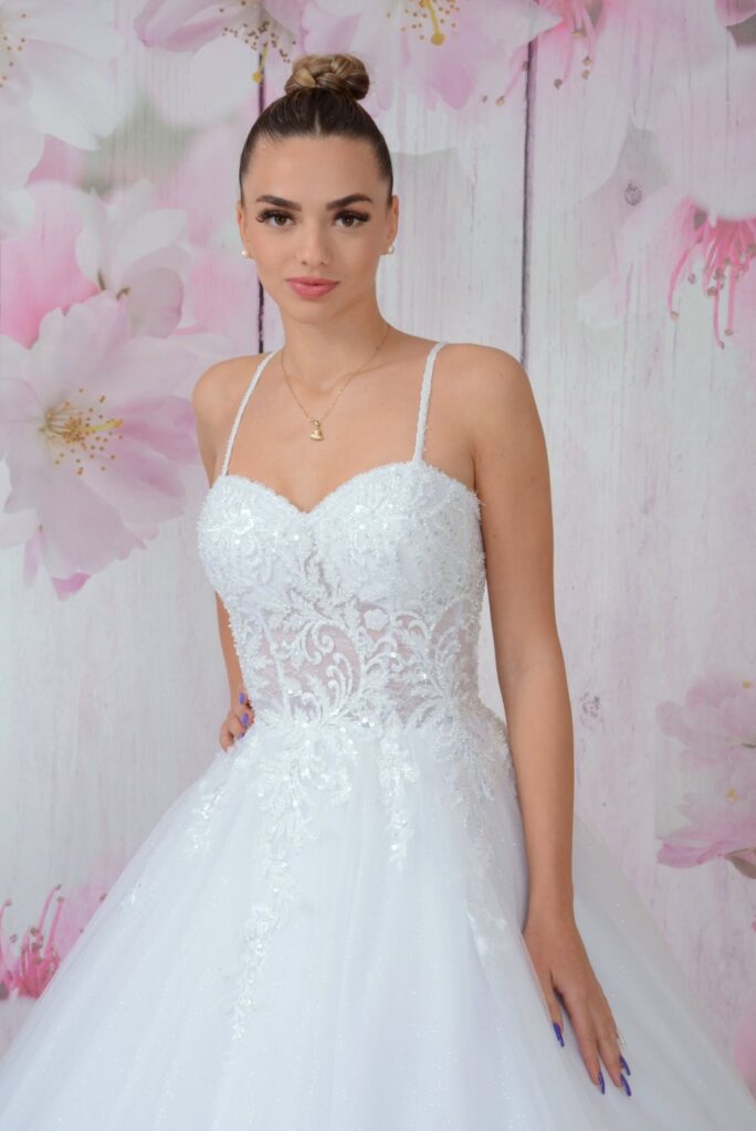 Szalagavató- és báliruha, keringőruha - Miss Ara - Vác