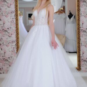 Szalagavató- és báliruha, keringőruha és kölcsönző - Miss Ara - Vác