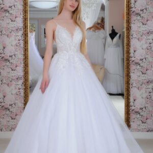 Szalagavató- és báliruha, keringőruha és kölcsönző - Miss Ara - Vác