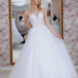 Szalagavató- és báliruha, keringőruha és kölcsönző - Miss Ara - Vác