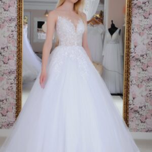 Szalagavató- és báliruha, keringőruha és kölcsönző - Miss Ara - Vác