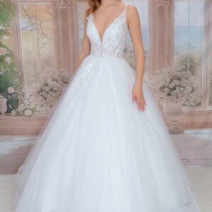 Szalagavató- és báliruha, keringőruha és kölcsönző - Miss Ara - Vác