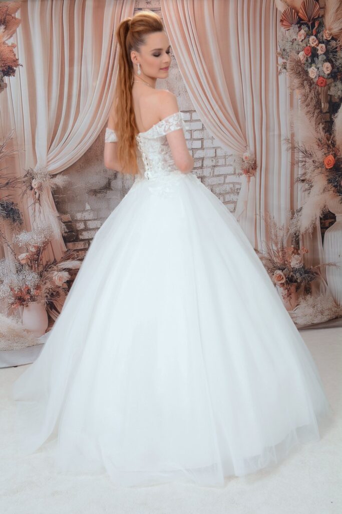 Szalagavató- és báliruha, keringőruha - Miss Ara - Vác