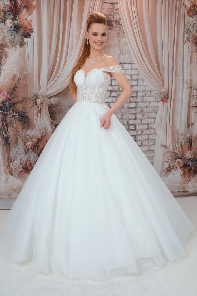 Szalagavató- és báliruha, keringőruha - Miss Ara - Vác