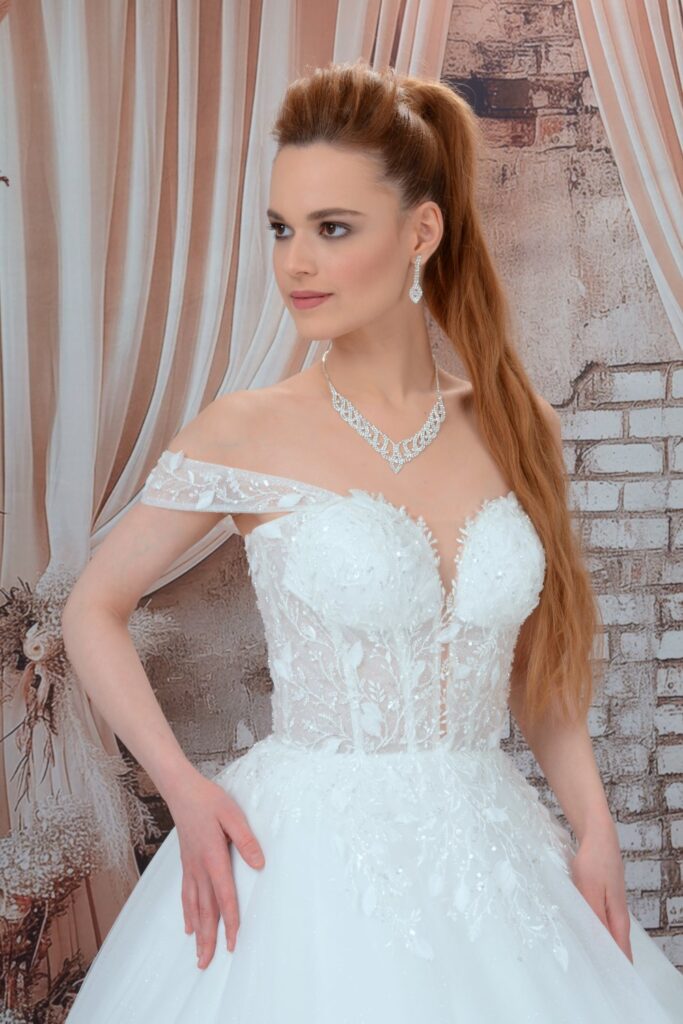 Szalagavató- és báliruha, keringőruha - Miss Ara - Vác