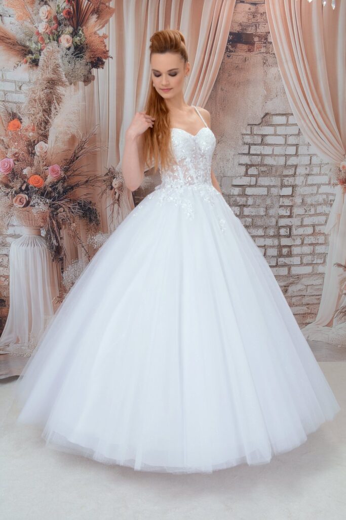 Szalagavató- és báliruha, keringőruha - Miss Ara - Vác