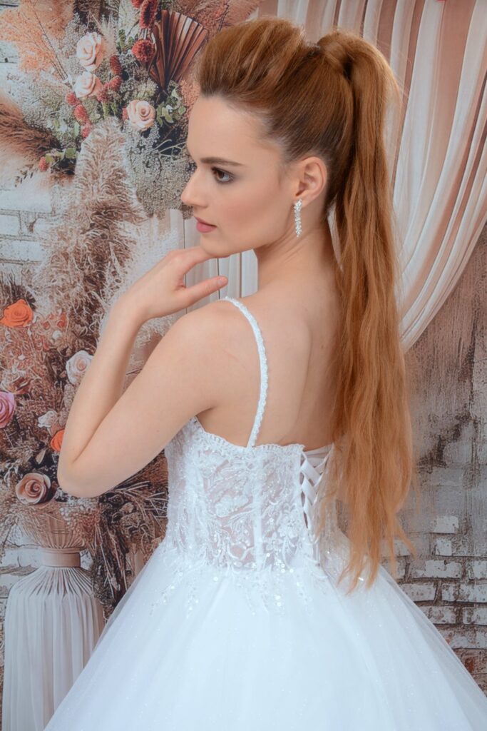 Szalagavató- és báliruha, keringőruha - Miss Ara - Vác