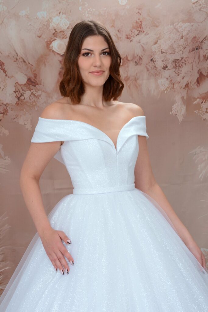 Szalagavató- és báliruha, keringőruha - Miss Ara - Vác