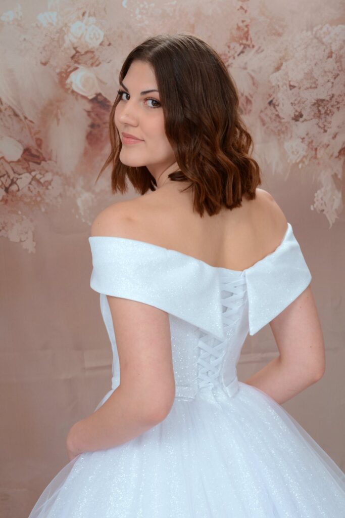 Szalagavató- és báliruha, keringőruha - Miss Ara - Vác