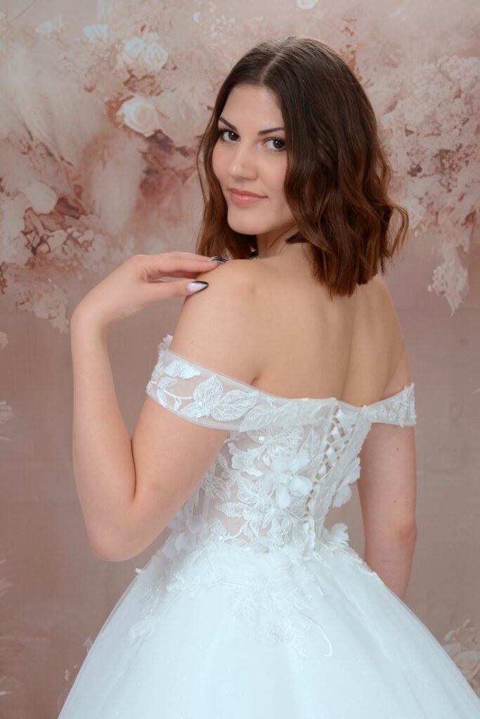 Szalagavató- és báliruha, keringőruha - Miss Ara - Vác