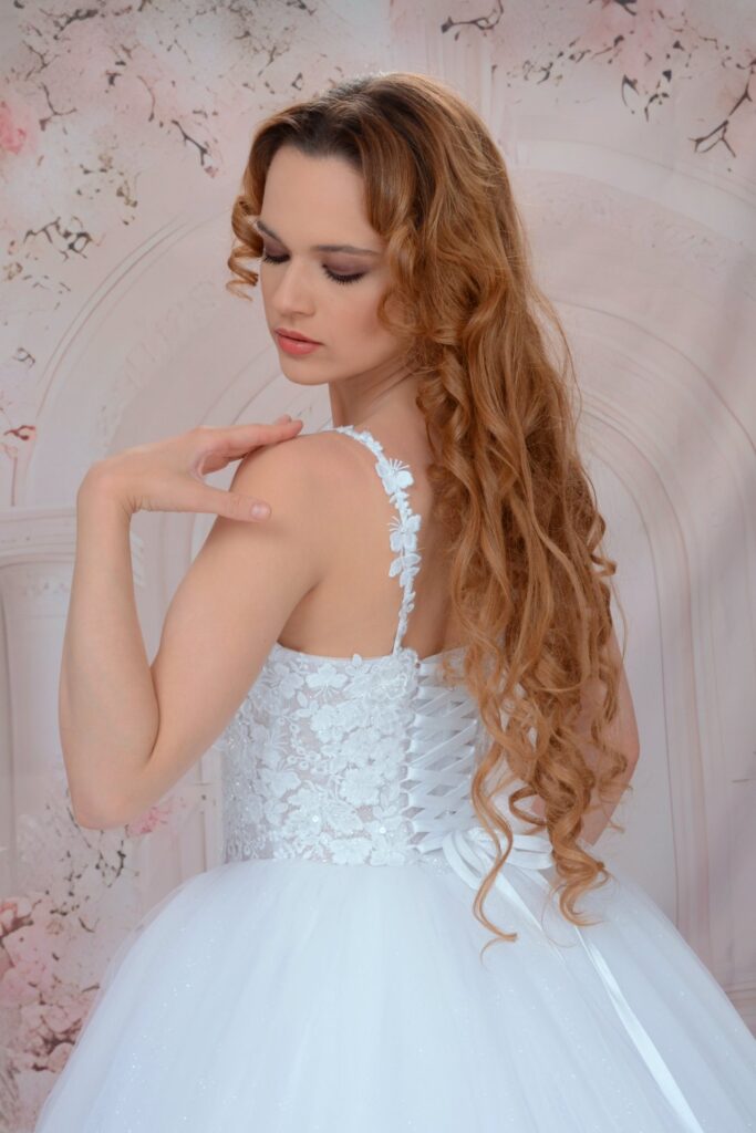 Szalagavató- és báliruha, keringőruha - Miss Ara - Vác