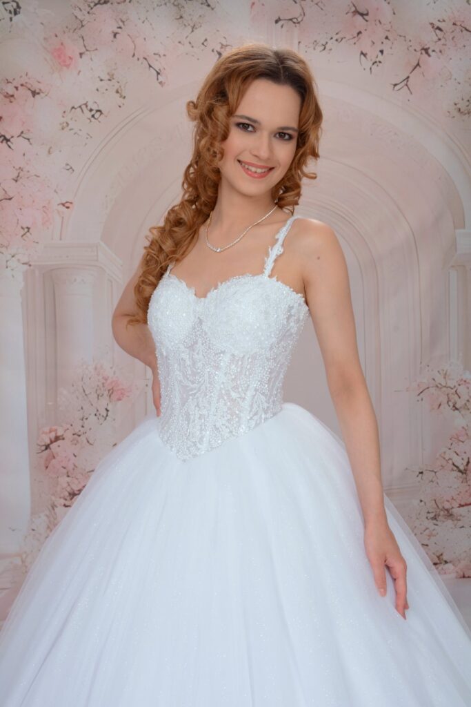 Szalagavató- és báliruha, keringőruha - Miss Ara - Vác