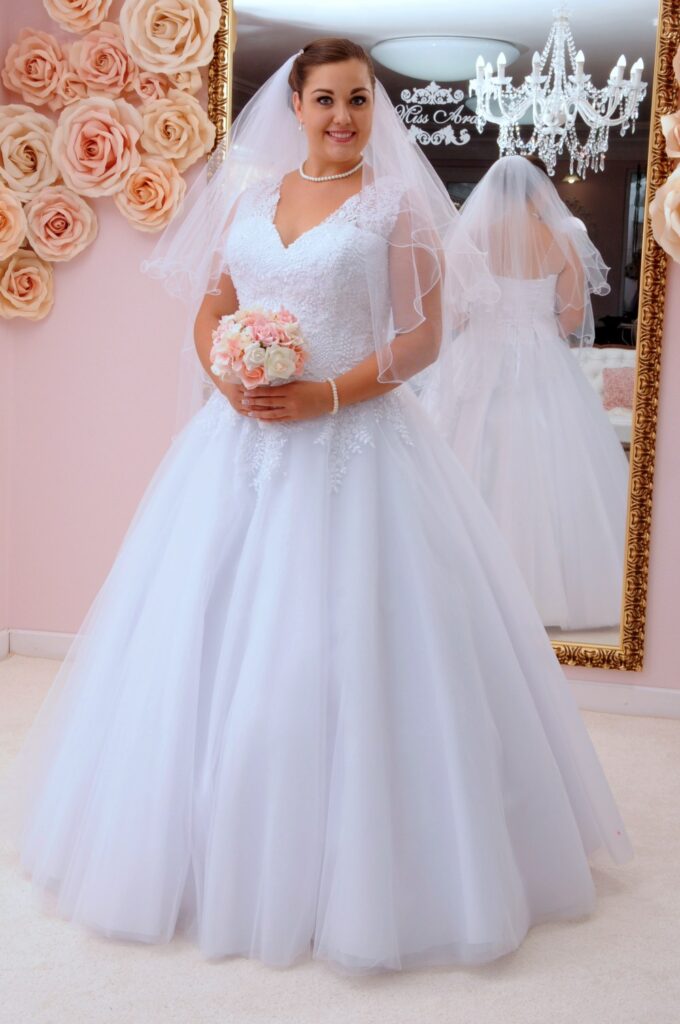 molett menyasszonyi ruha - Miss Ara - Vác