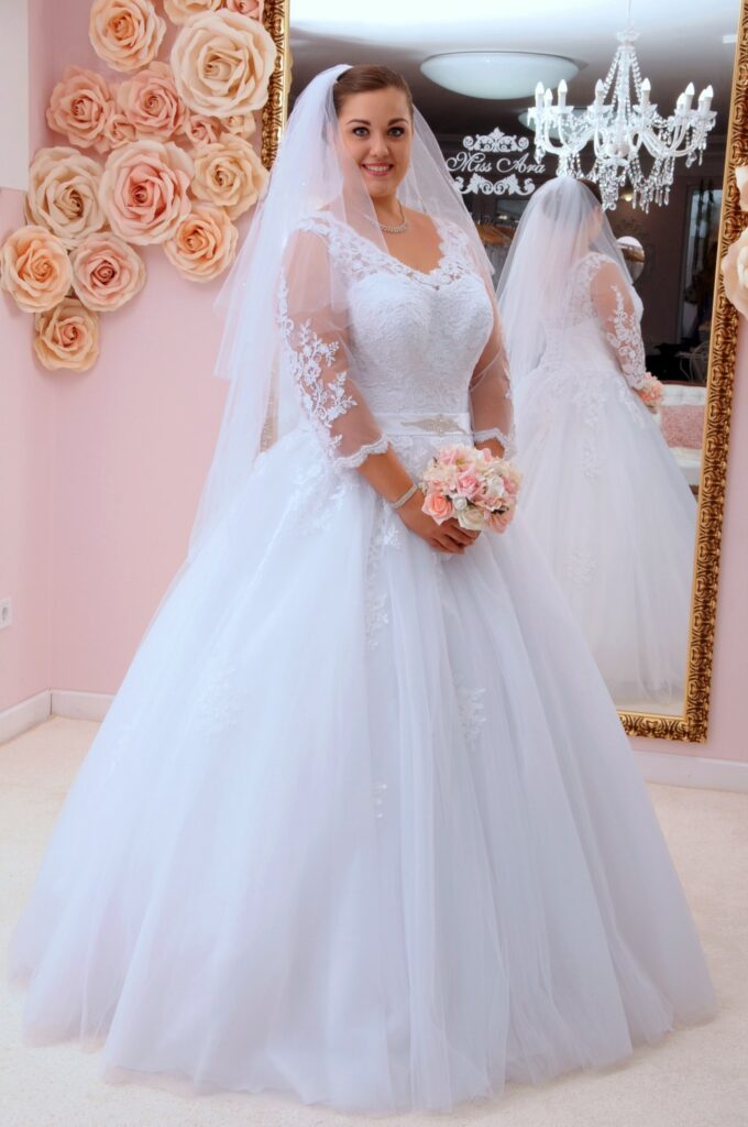 molett menyasszonyi ruha - Miss Ara - Vác