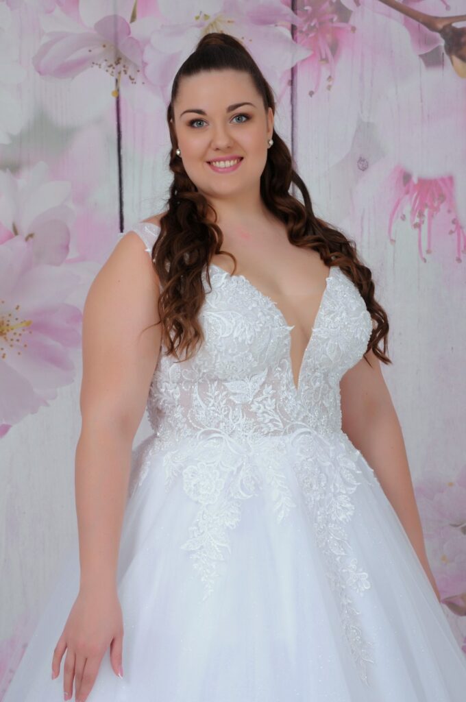 molett menyasszonyi ruha - Miss Ara - Vác