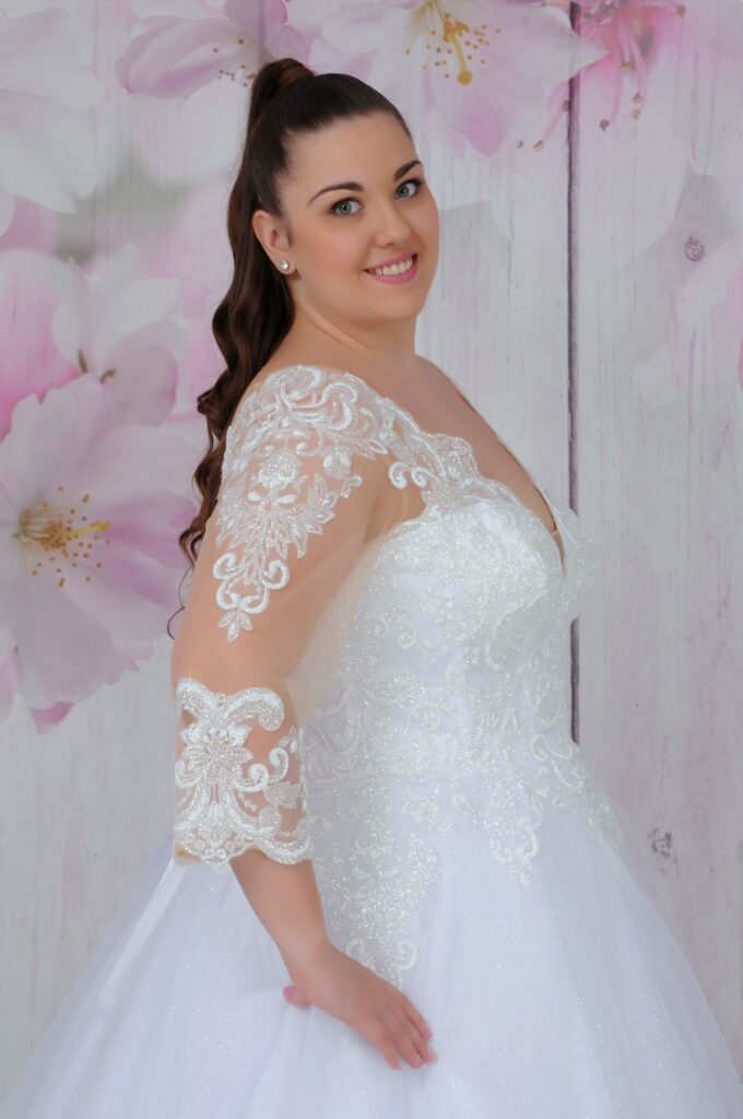 molett menyasszonyi ruha - Miss Ara - Vác