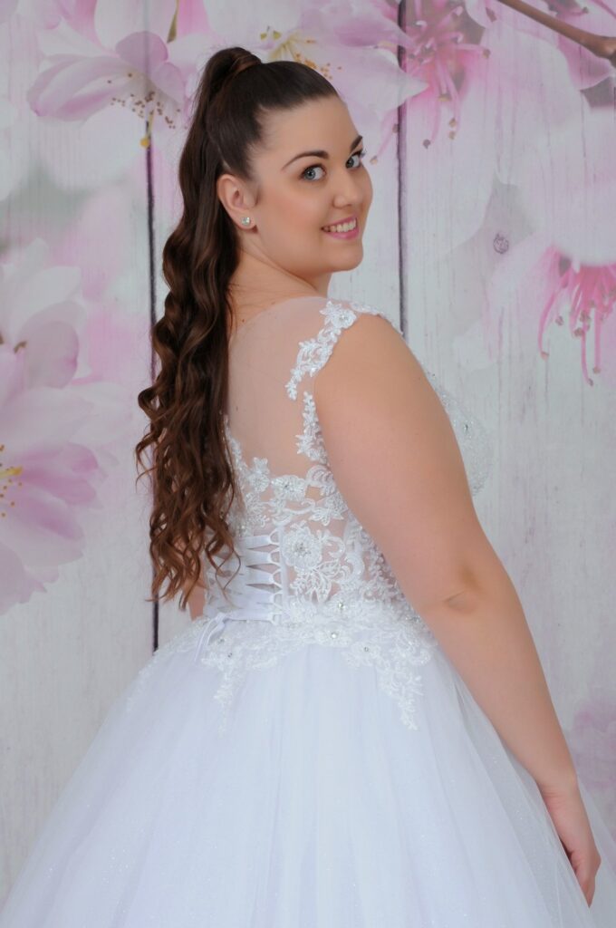 molett menyasszonyi ruha - Miss Ara - Vác