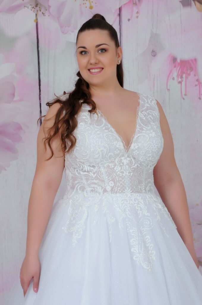 molett menyasszonyi ruha - Miss Ara - Vác