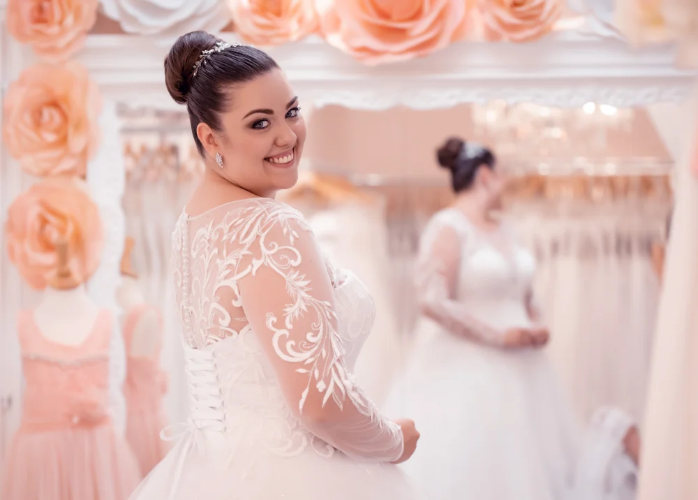 Molett menyasszonyi ruhák Vácon - Miss Ara
