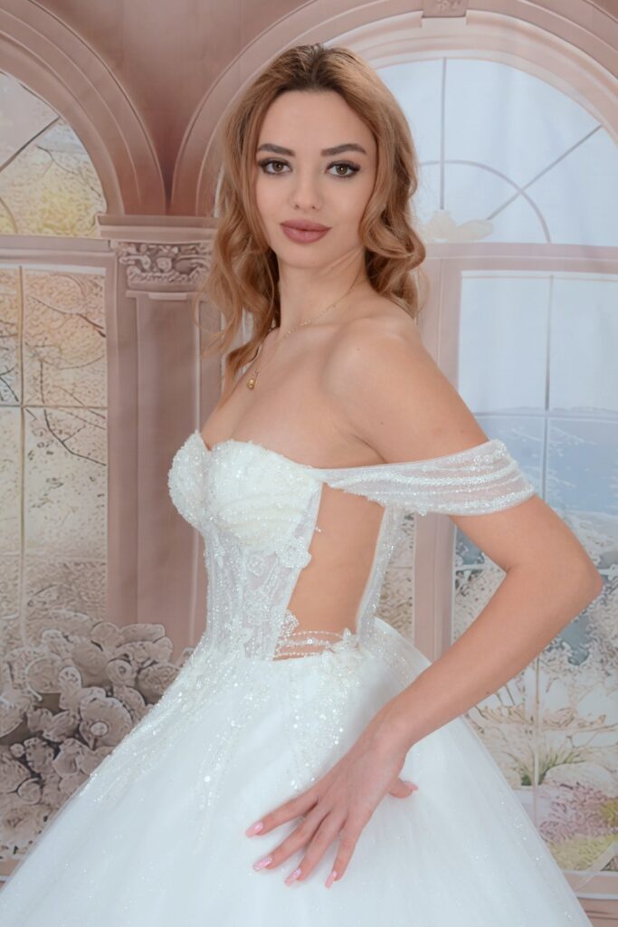 Vintage esküvői ruha - Miss Ara - Vác