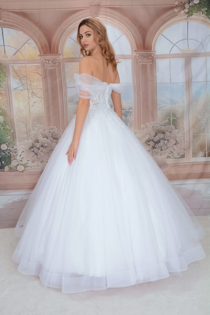 Vintage esküvői ruha - Miss Ara - Vác